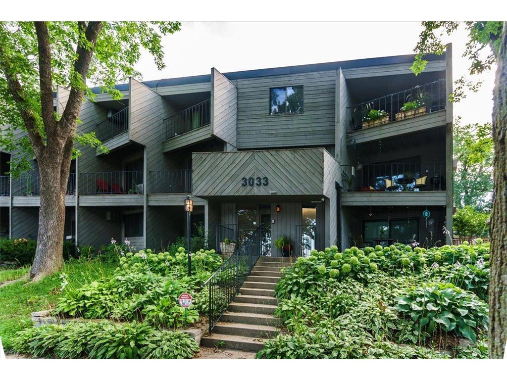 3033 E Bde Maka Ska Parkway #201 Minneapolis MN 55408 - Bde Maka Ska 6777379 image3