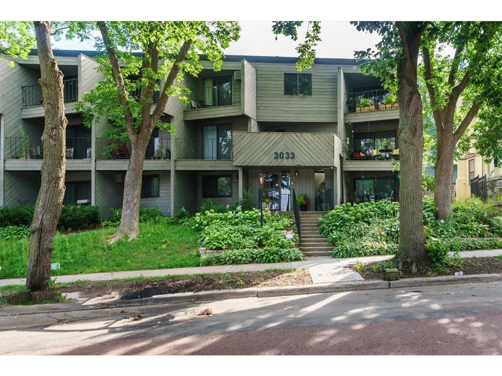 3033 E Bde Maka Ska Parkway #201 Minneapolis MN 55408 - Bde Maka Ska 6777379 image4