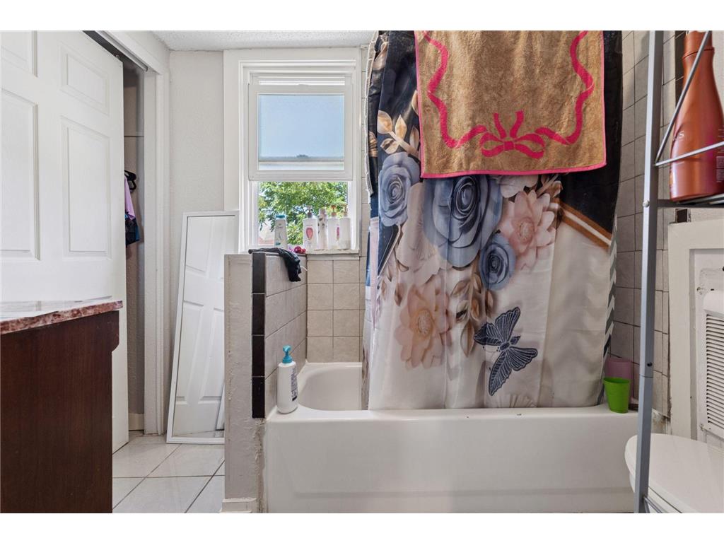 3033 Park Avenue S Minneapolis MN 55407 7090537 image41