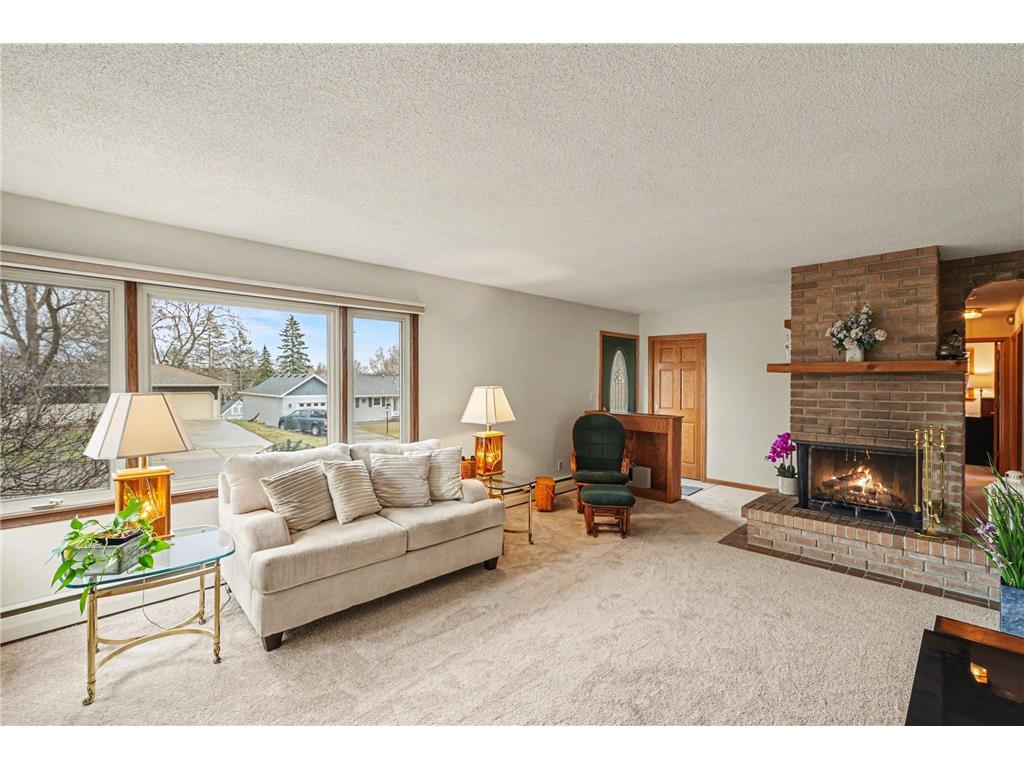 3033 Virginia Avenue N Crystal MN 55427 7042405 image1