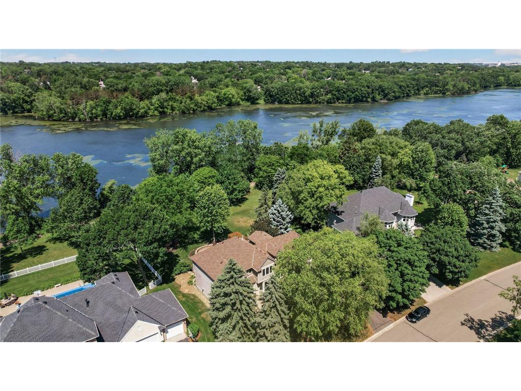 3034 Edgewater Drive Woodbury MN 55125 - Colby Lake 7091056 image2