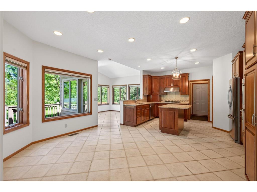 3034 Edgewater Drive Woodbury MN 55125 - Colby Lake 7091056 image23