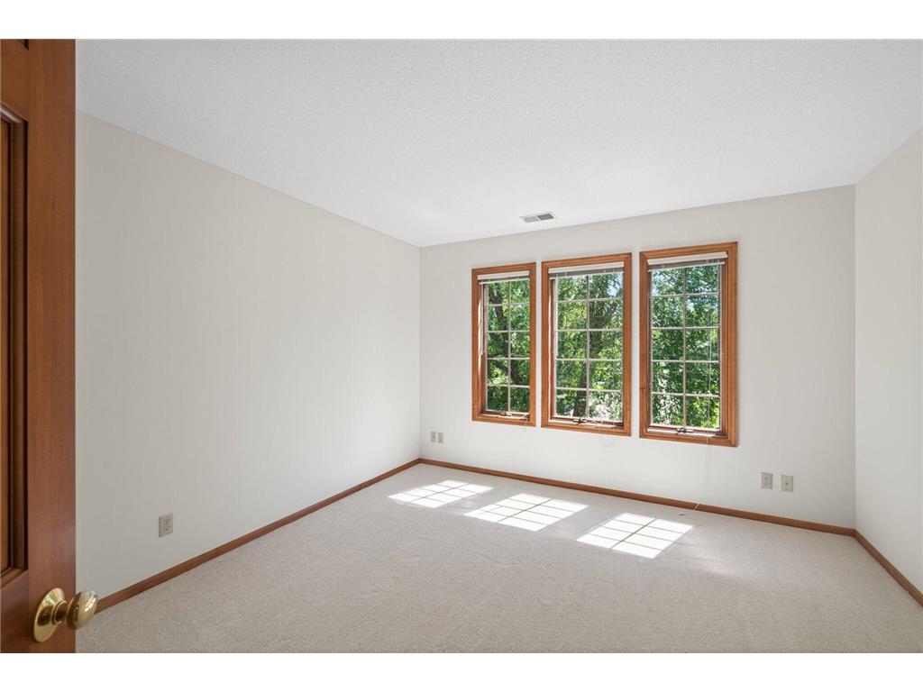 3034 Edgewater Drive Woodbury MN 55125 - Colby Lake 7091056 image38