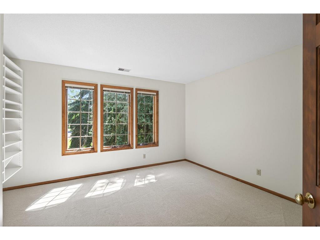 3034 Edgewater Drive Woodbury MN 55125 - Colby Lake 7091056 image40