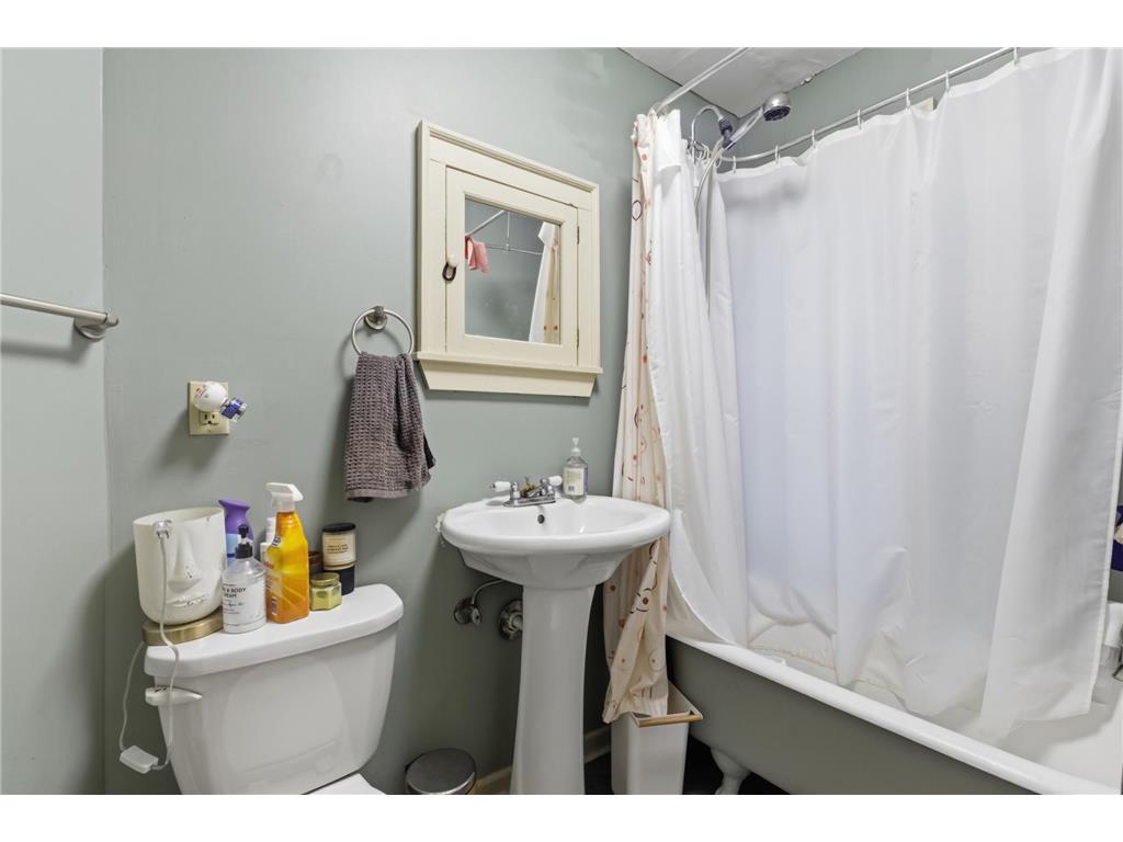 3035 Bryant Avenue S Minneapolis MN 55408 7098889 image16