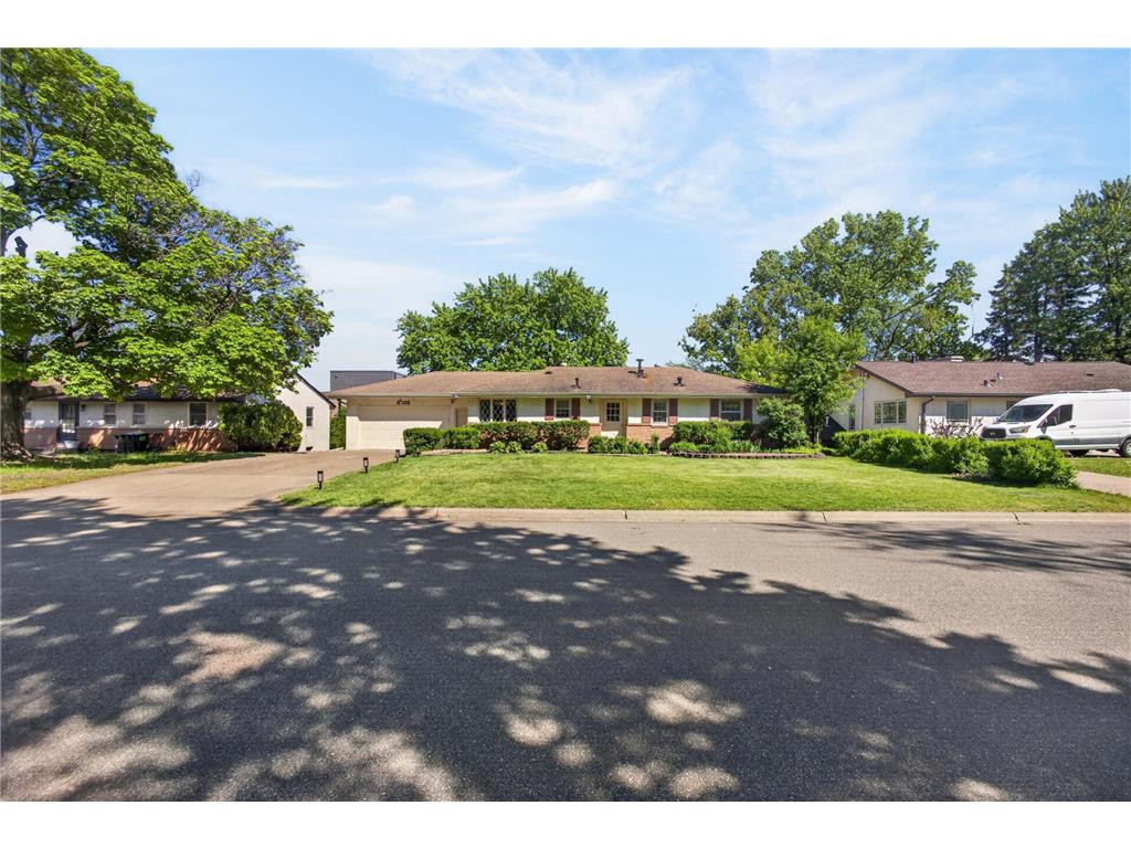 3035 Croft Drive Saint Anthony MN 55418 7075520 image42