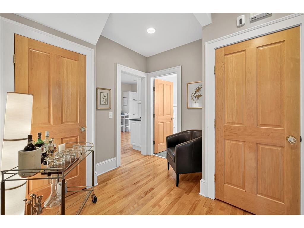 3035 Irving Avenue S Minneapolis MN 55408 7081127 image12