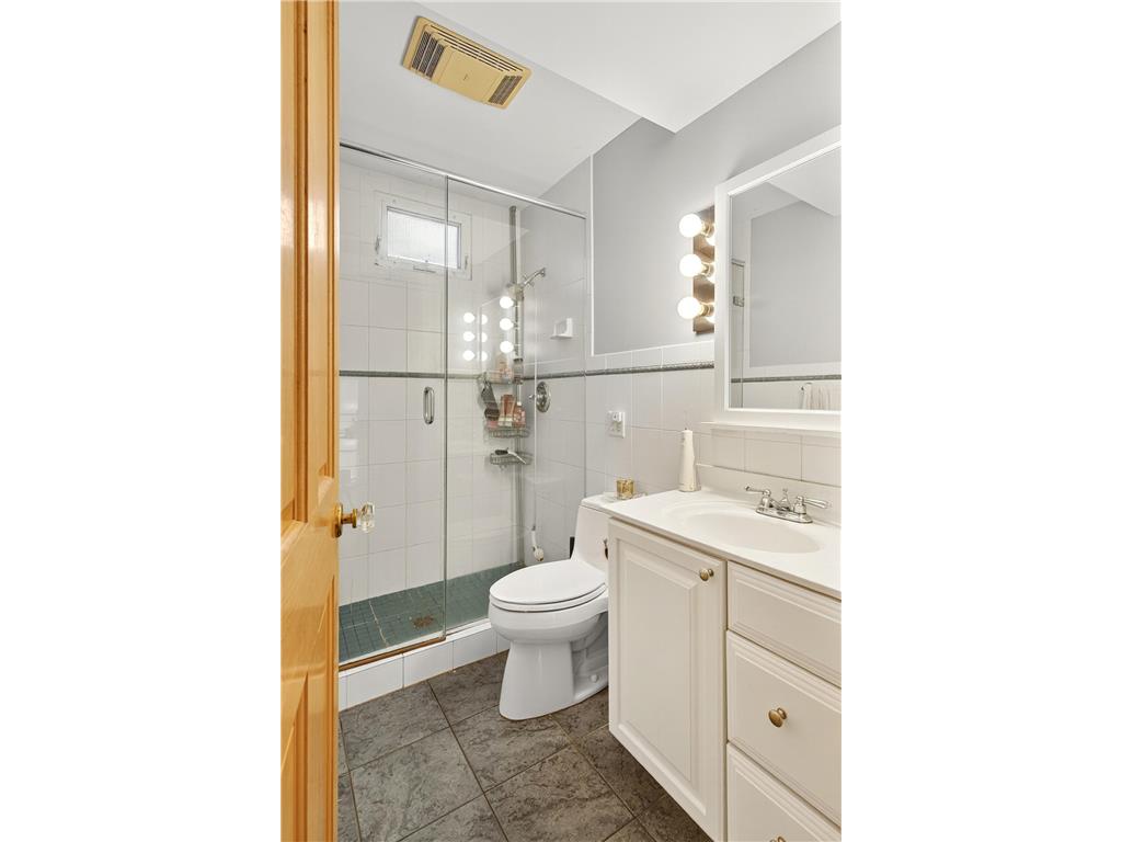 3035 Irving Avenue S Minneapolis MN 55408 7081127 image13