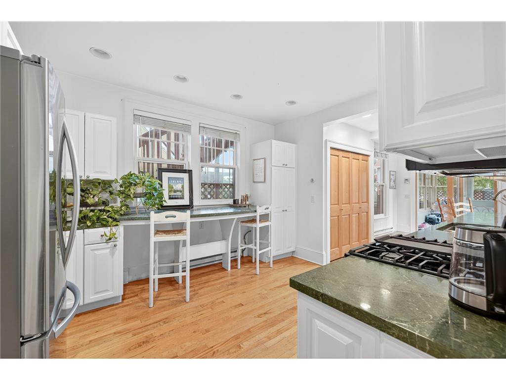 3035 Irving Avenue S Minneapolis MN 55408 7081127 image14