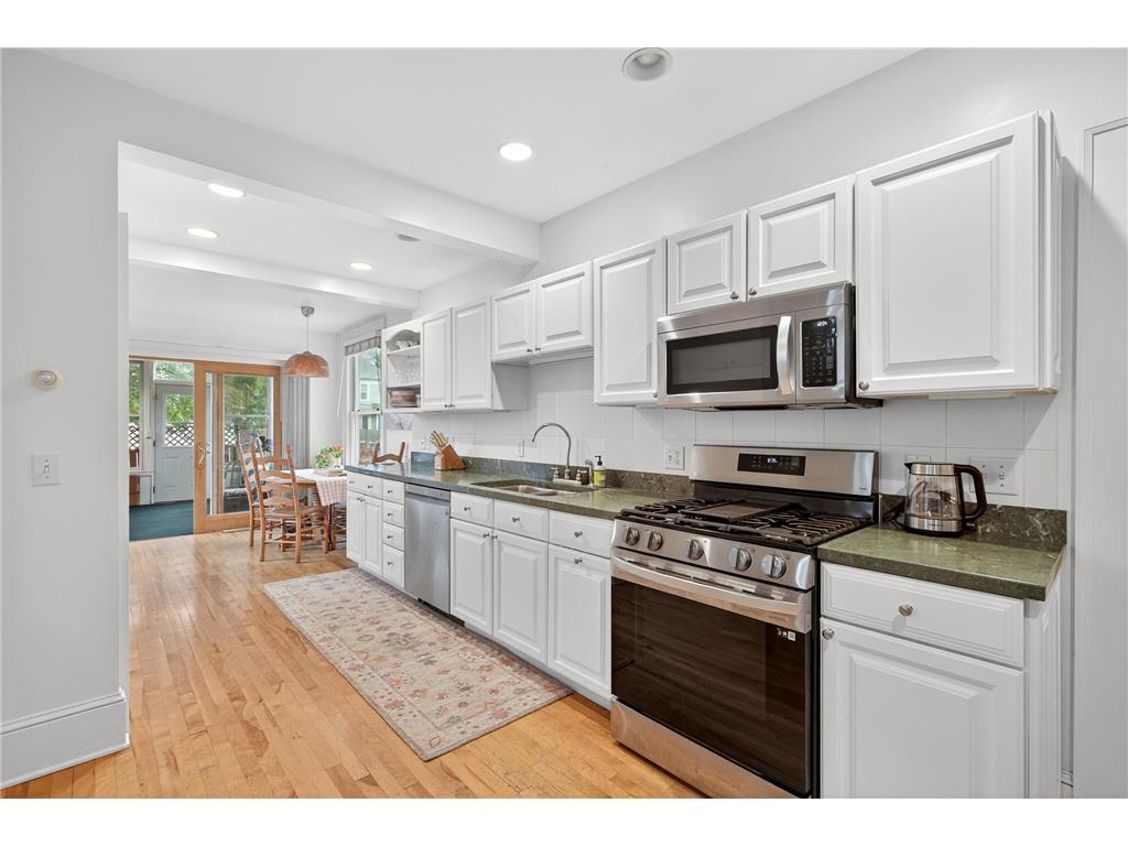 3035 Irving Avenue S Minneapolis MN 55408 7081127 image15