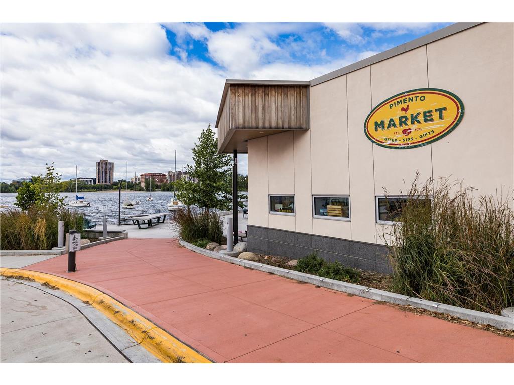 3035 Irving Avenue S Minneapolis MN 55408 7081127 image45