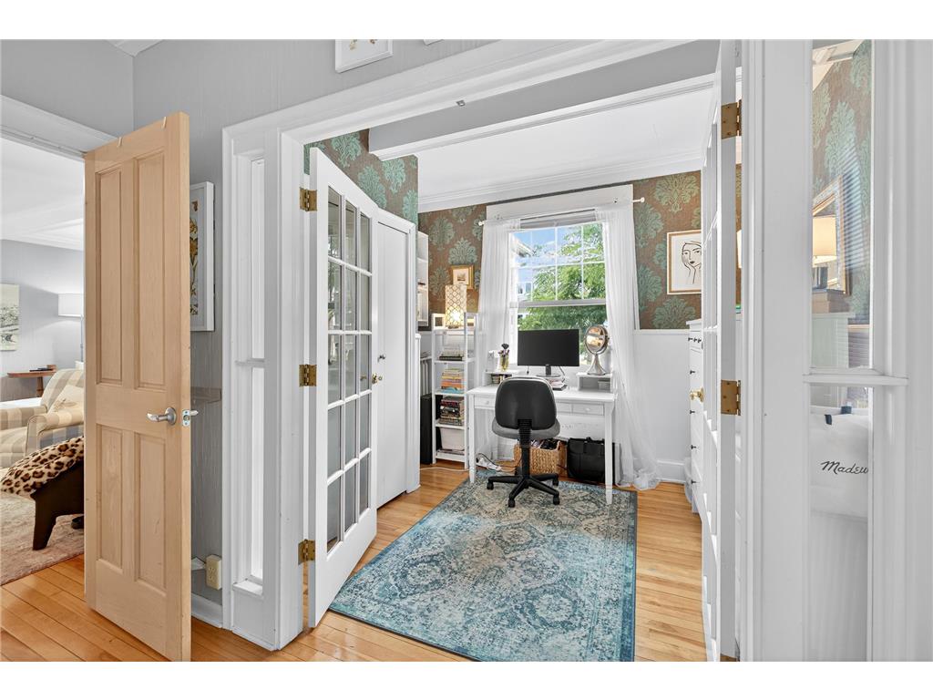 3035 Irving Avenue S Minneapolis MN 55408 7081127 image7