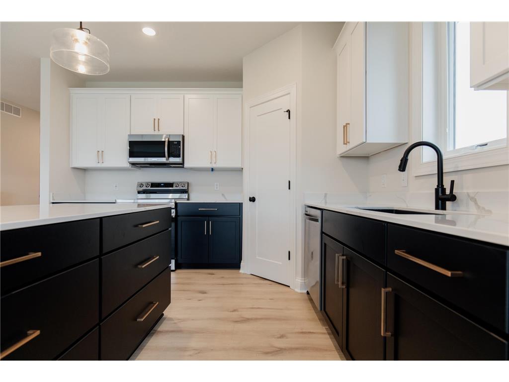 3035 Kettering Road River Falls WI 54022 6331615 image1