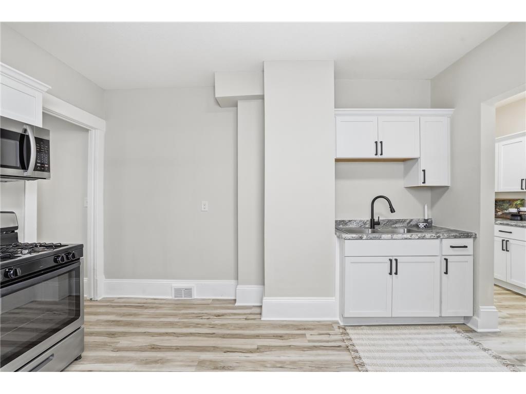 3036 Clinton Avenue Minneapolis MN 55408 7081460 image11