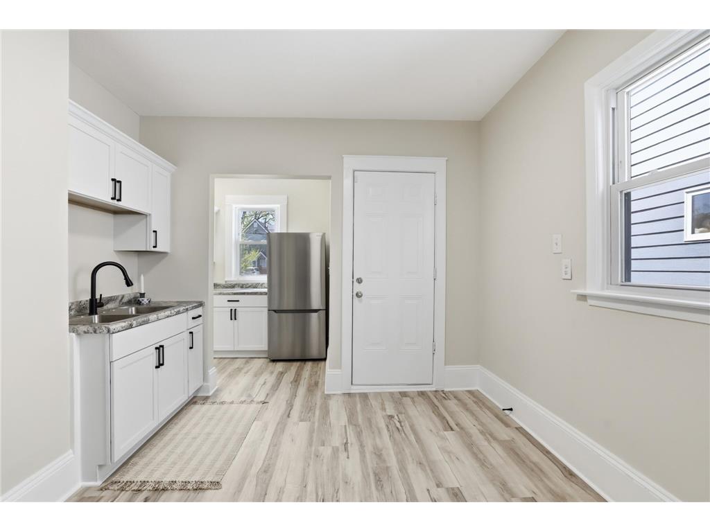 3036 Clinton Avenue Minneapolis MN 55408 7081460 image12