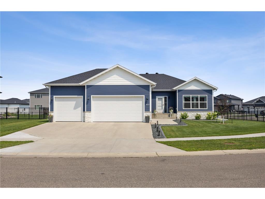 3037 Prairie Farms Circle S Fargo ND 58104 7056875 image1