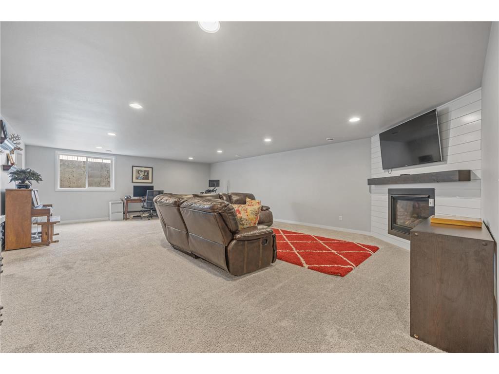 3037 Prairie Farms Circle S Fargo ND 58104 7056875 image15
