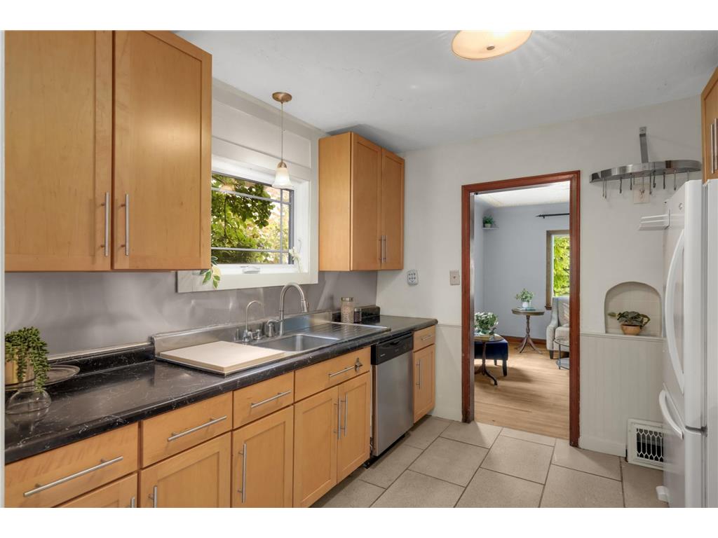 3039 Cleveland Street NE Minneapolis MN 55418 7106975 image7