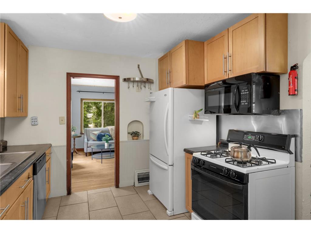 3039 Cleveland Street NE Minneapolis MN 55418 7106975 image8