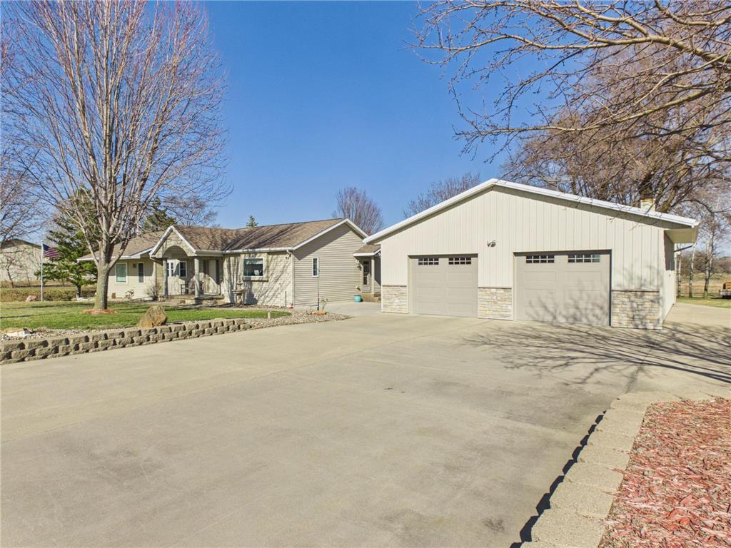 304 12th Avenue SE Melrose MN 56352 7046705 image1