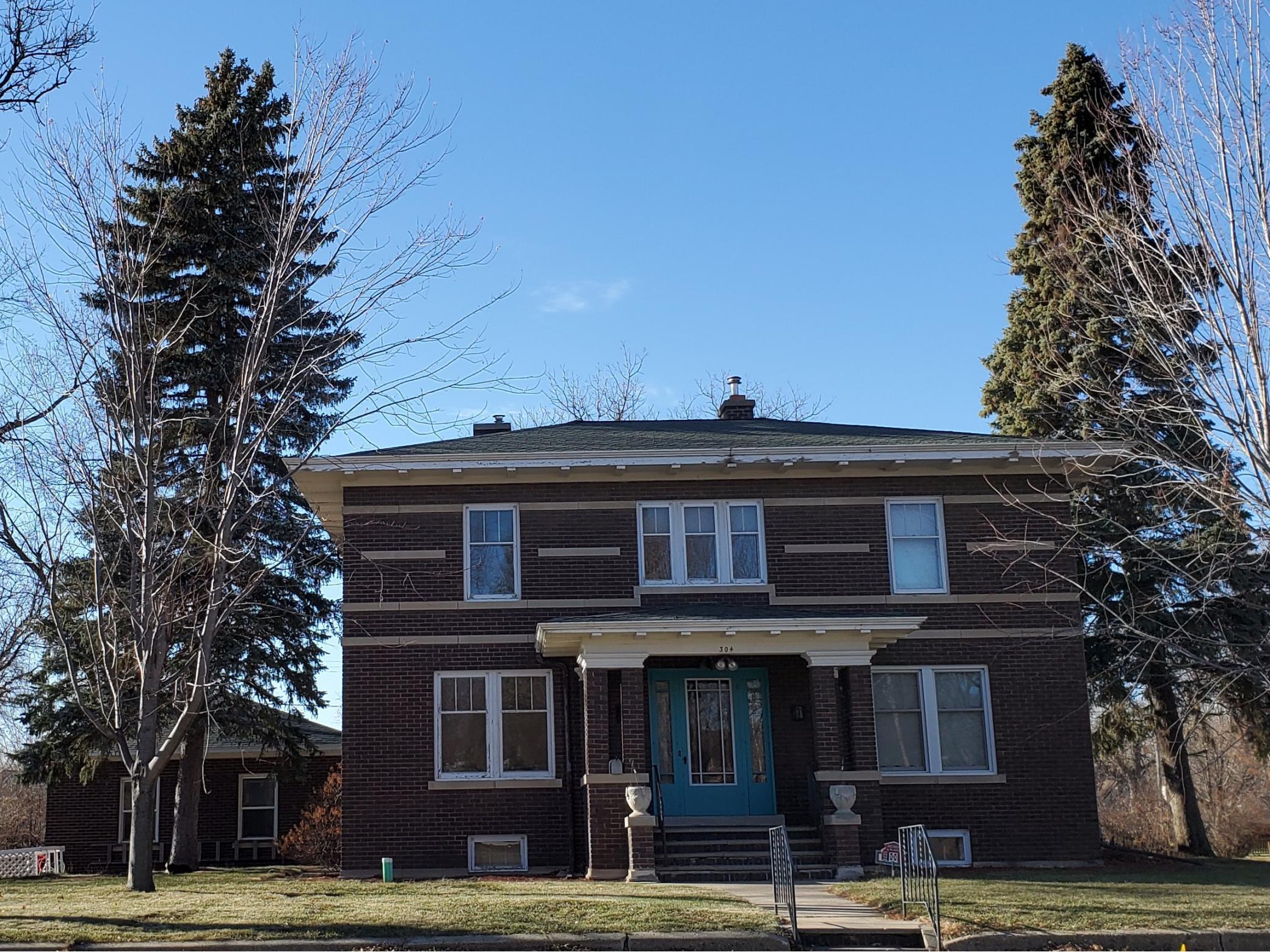 304 2nd Avenue SW, Pipestone, MN, 56164 MLS 5690881 Edina Realty