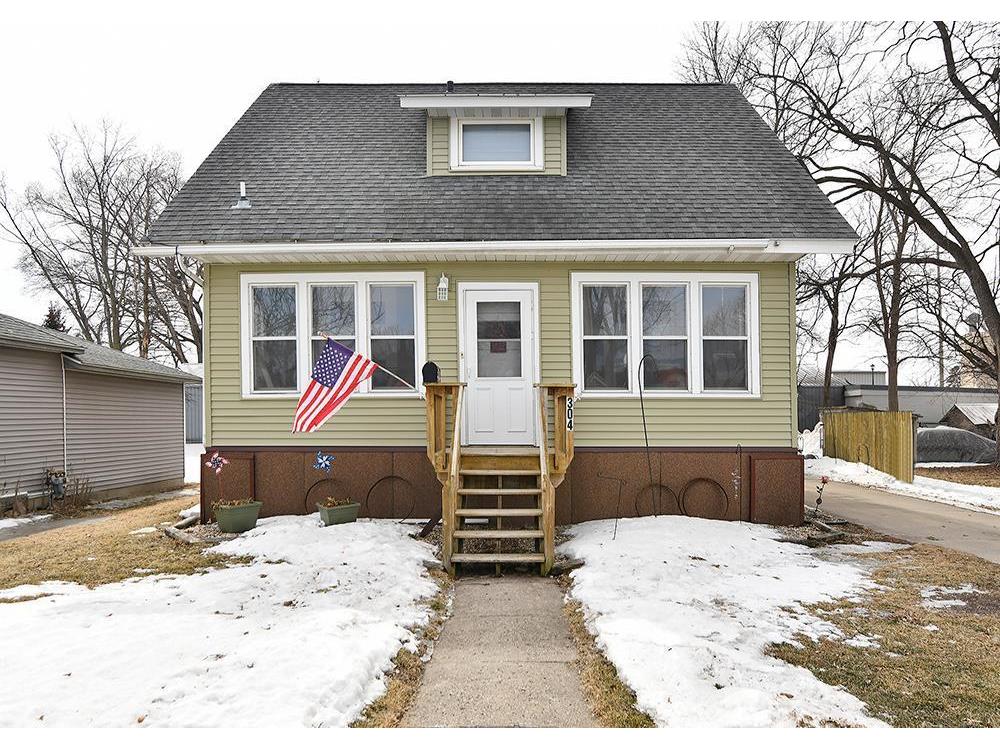 304 3rd Avenue SE, Waseca, MN, 56093 MLS 6162895 Edina Realty