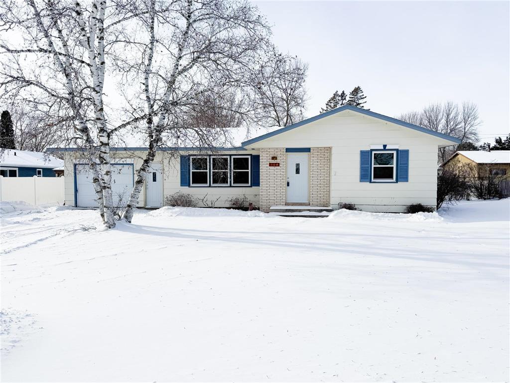 304 Broadway Avenue Detroit Lakes MN 56501 6650522 image1