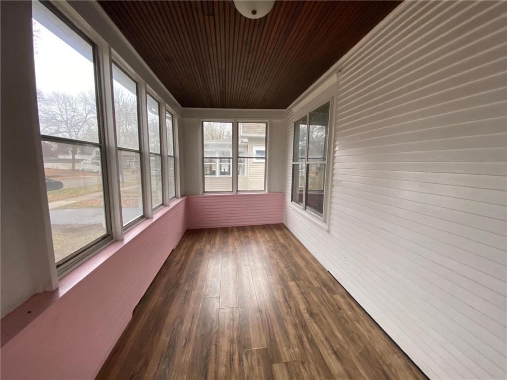 304 E 3rd Street Albert Lea MN 56007 6819920 image3