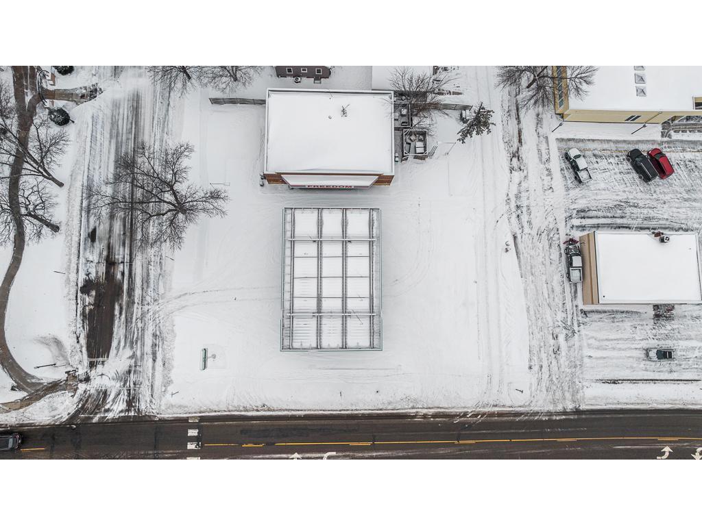 304 E College Drive Marshall MN 56258 6824657 image10