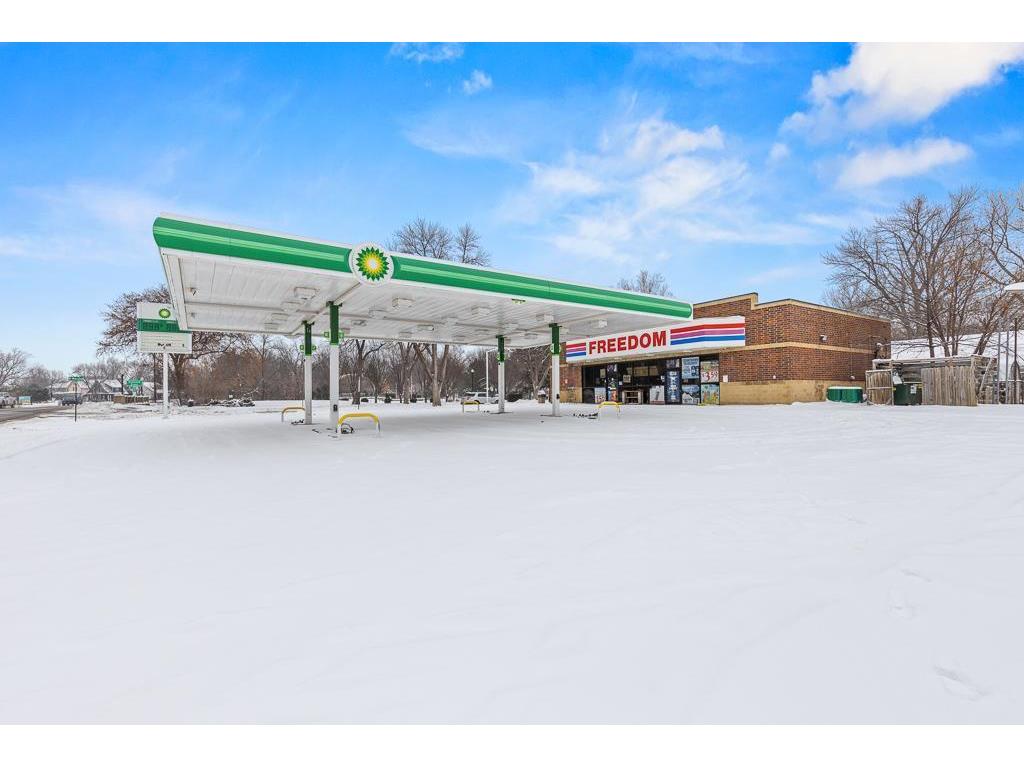 304 E College Drive Marshall MN 56258 6824657 image14