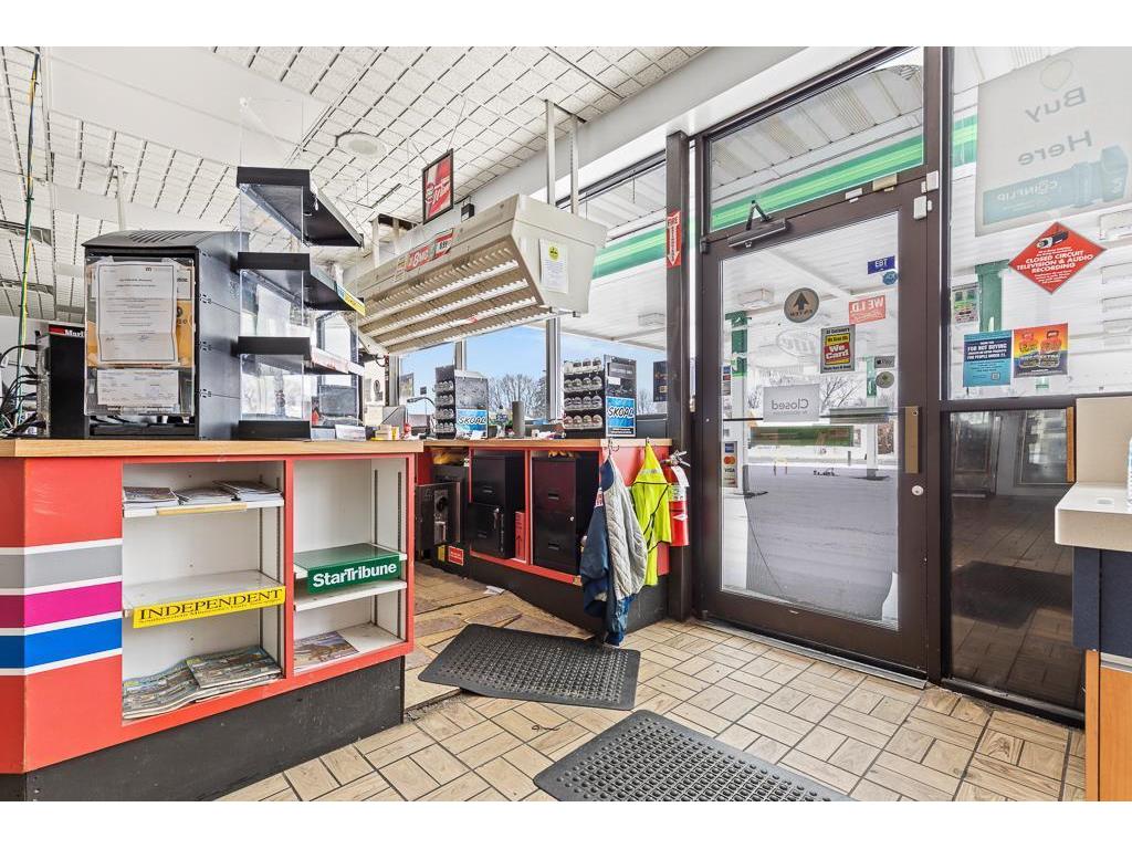 304 E College Drive Marshall MN 56258 6824657 image20