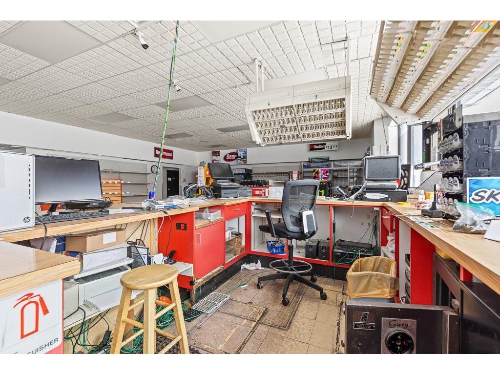 304 E College Drive Marshall MN 56258 6824657 image22