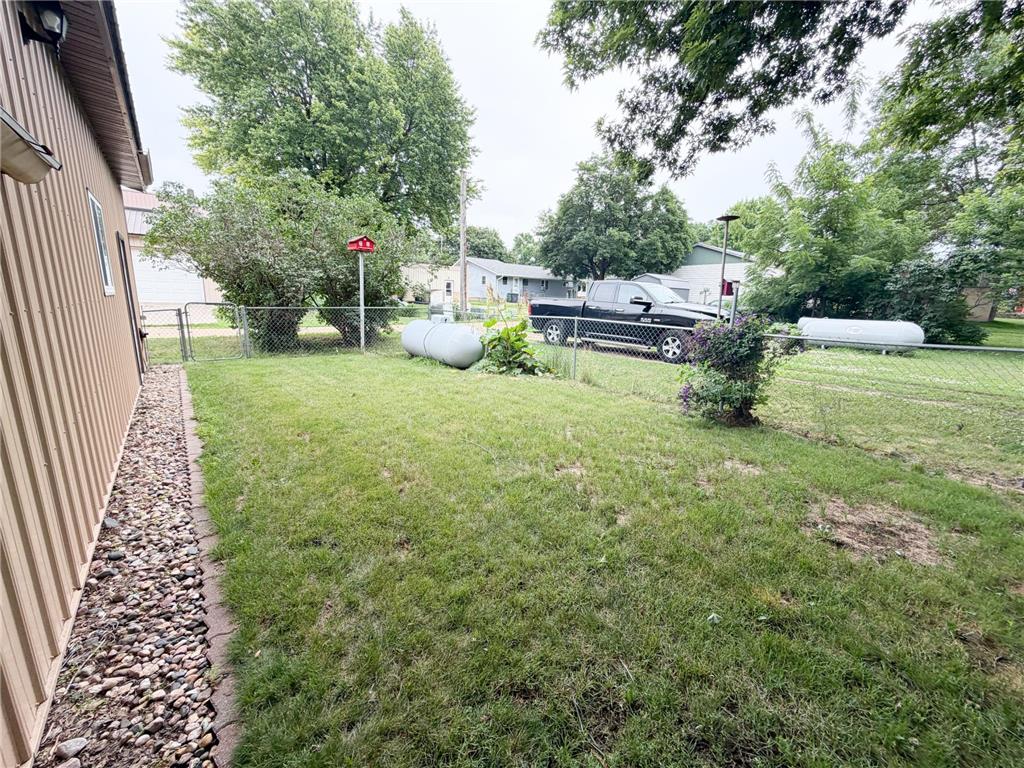 304 Louisiana Avenue Adrian MN 56110 7103490 image44