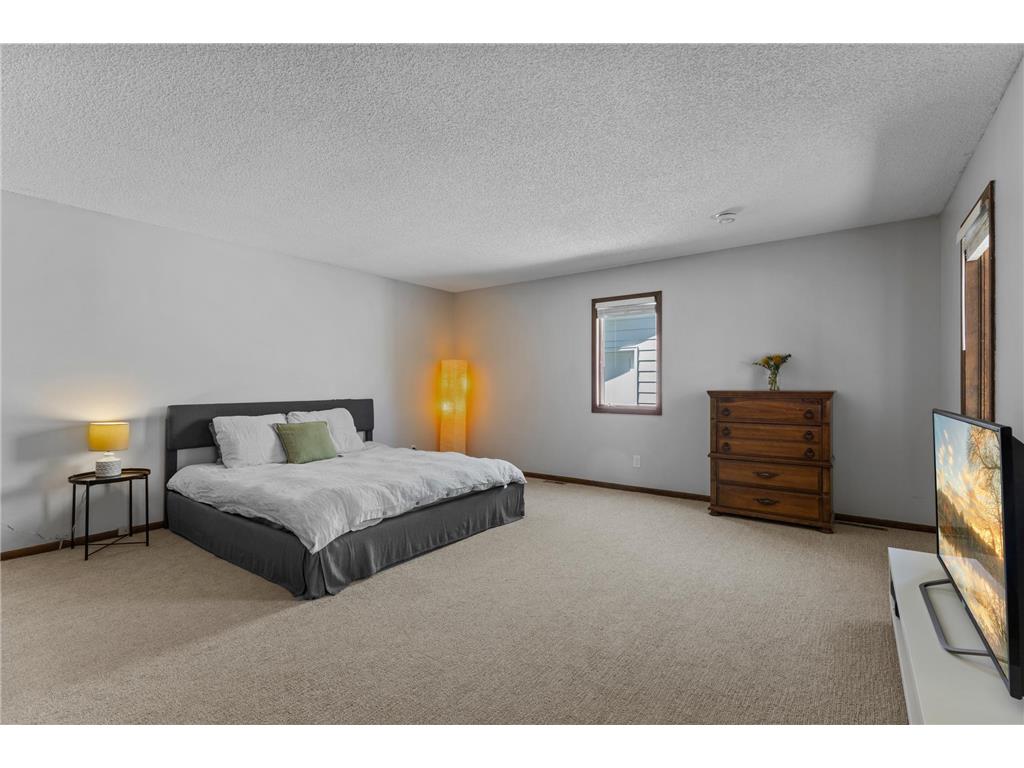 304 Madison Avenue S Edina MN 55343 7071263 image17