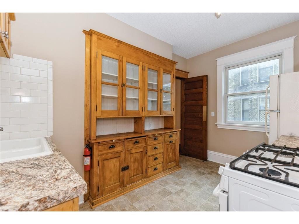 304 Marshall Avenue #5 Saint Paul MN 55102 6759063 image9