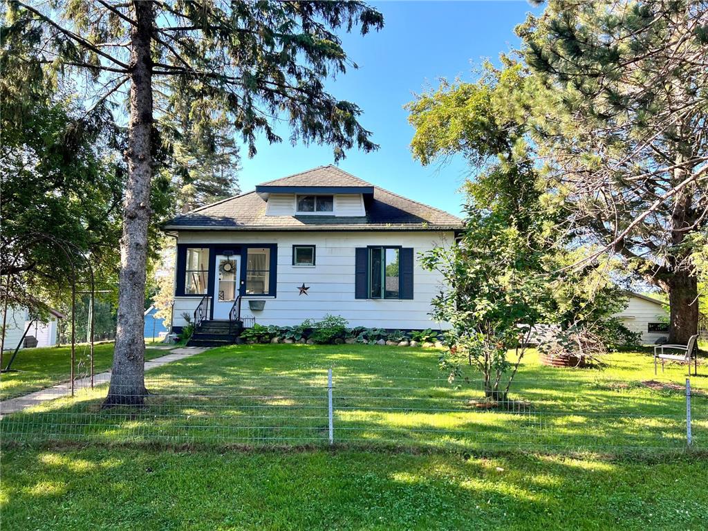 304 Mitchell Street Coleraine MN 55722 6396464 image1