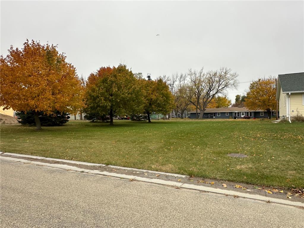304 Mueller Drive Hendricks MN 56136 6812964 image1