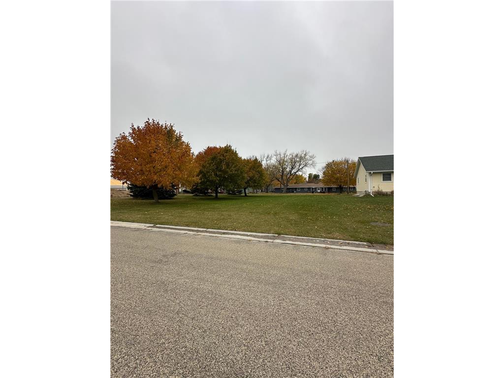 304 Mueller Drive Hendricks MN 56136 6812964 image2