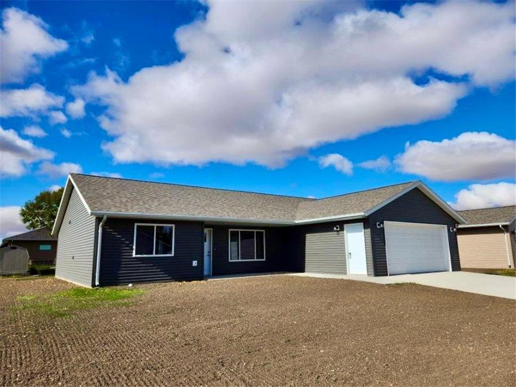 304 Oslo Avenue Marshall MN 56258 6214705 image1