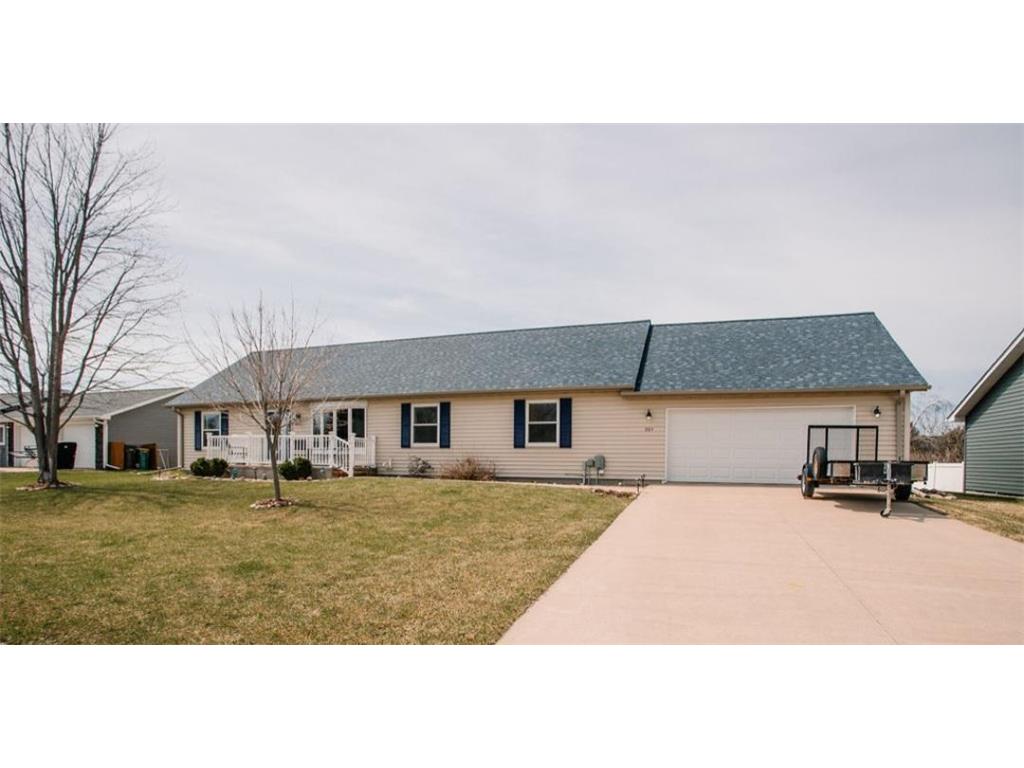 304 Paul Hanson Drive Clarks Grove MN 56016 6357904 image1