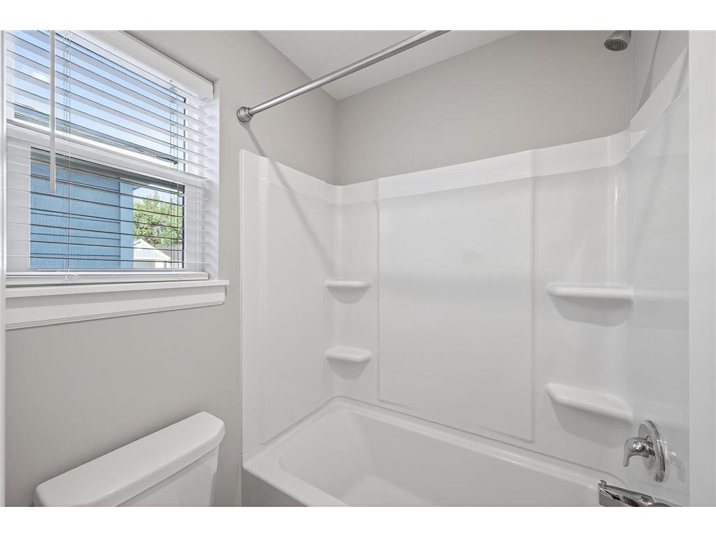 304 Rum River Way Anoka MN 55303 7053218 image16