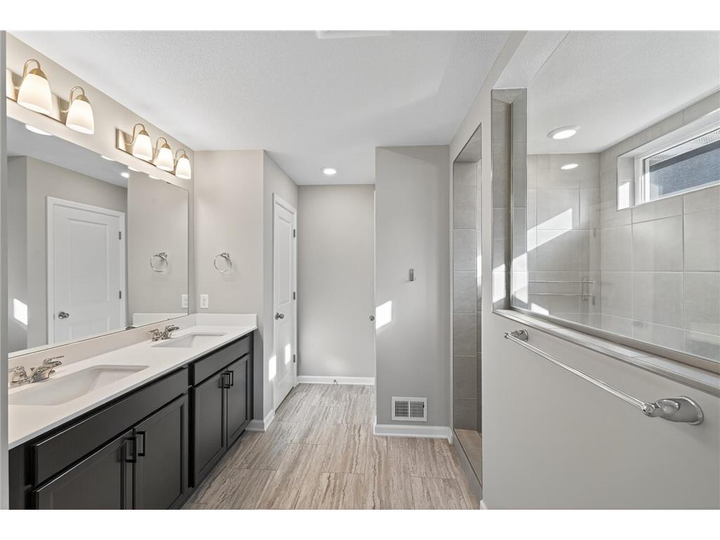 304 Rum River Way Anoka MN 55303 7053218 image24