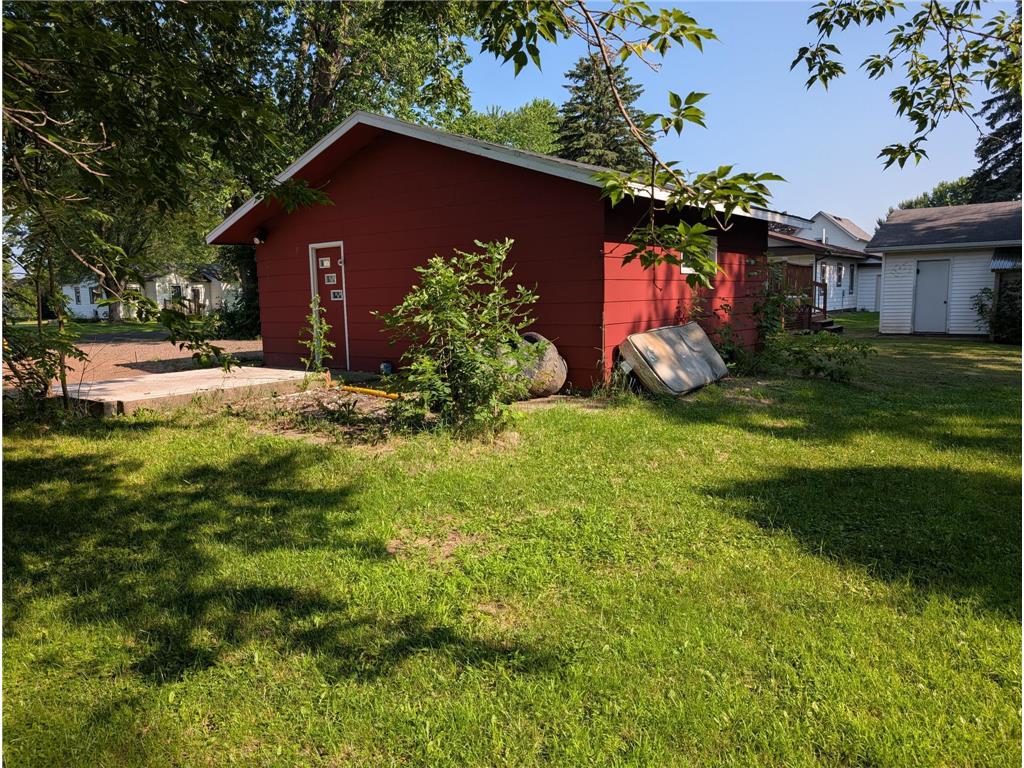 304 S 2nd Street Cameron WI 54822 7019183 image4