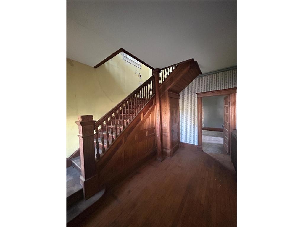 304 S Broadway Alden MN 56009 6785250 image5