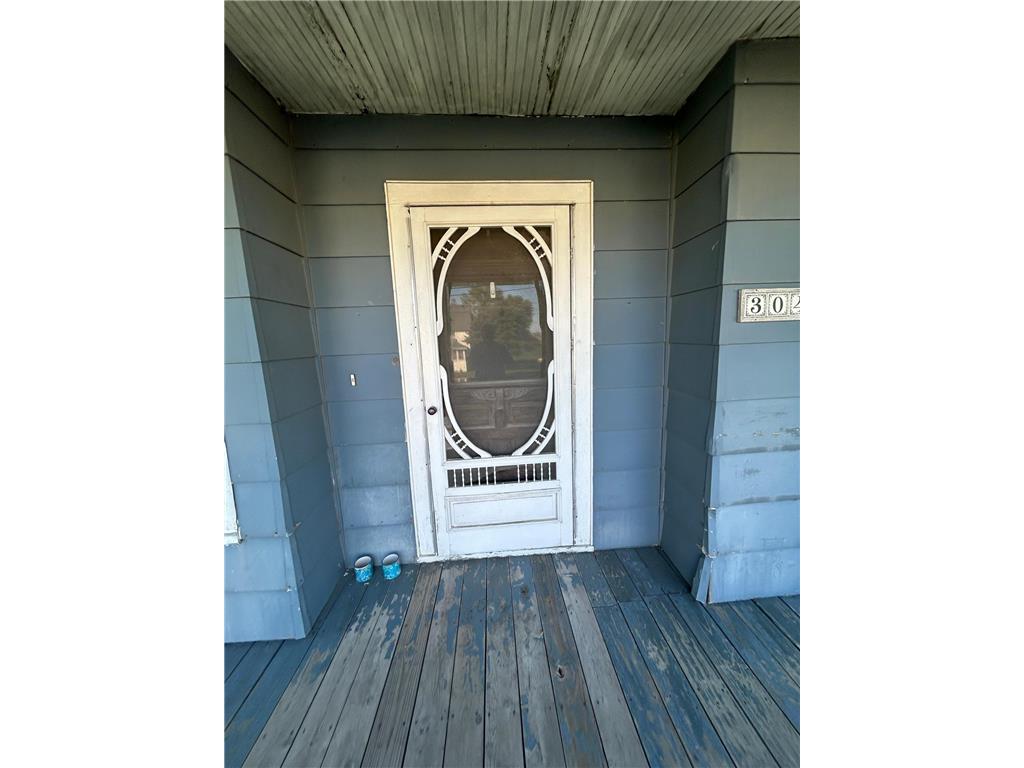 304 S Broadway Alden MN 56009 6785250 image6