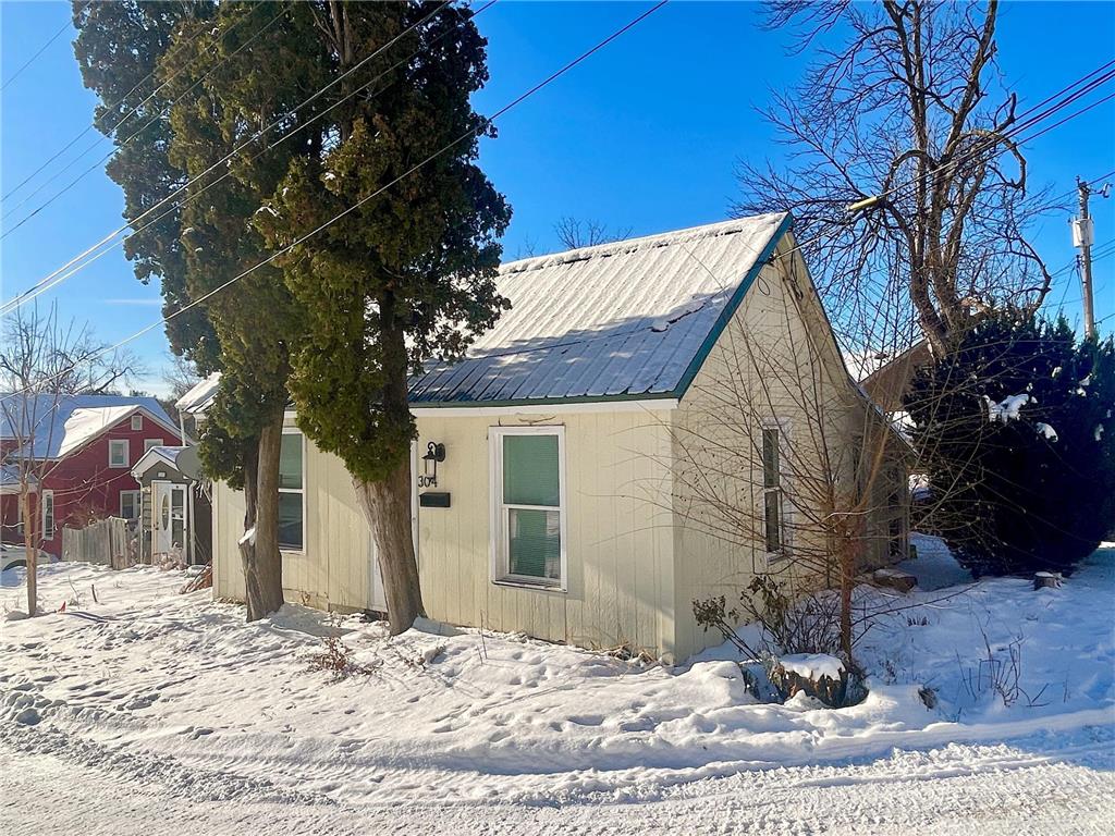 304 Sanderson Street Red Wing MN 55066 7002405 image2