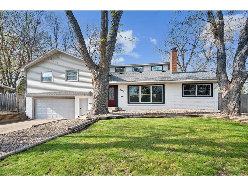 304 Valley High Road Burnsville MN 55337 6542944 image1