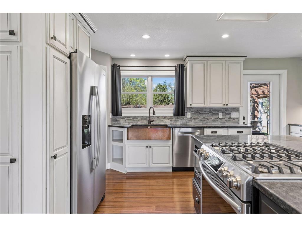 304 Valley High Road Burnsville MN 55337 7043768 image14