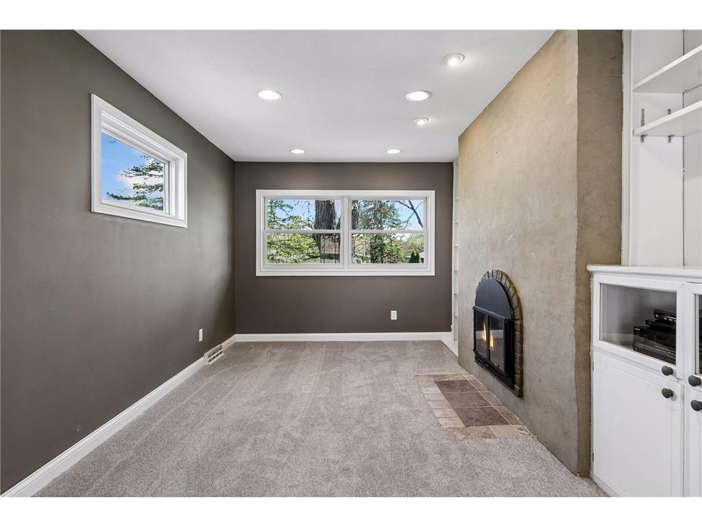 304 Valley High Road Burnsville MN 55337 7043768 image16