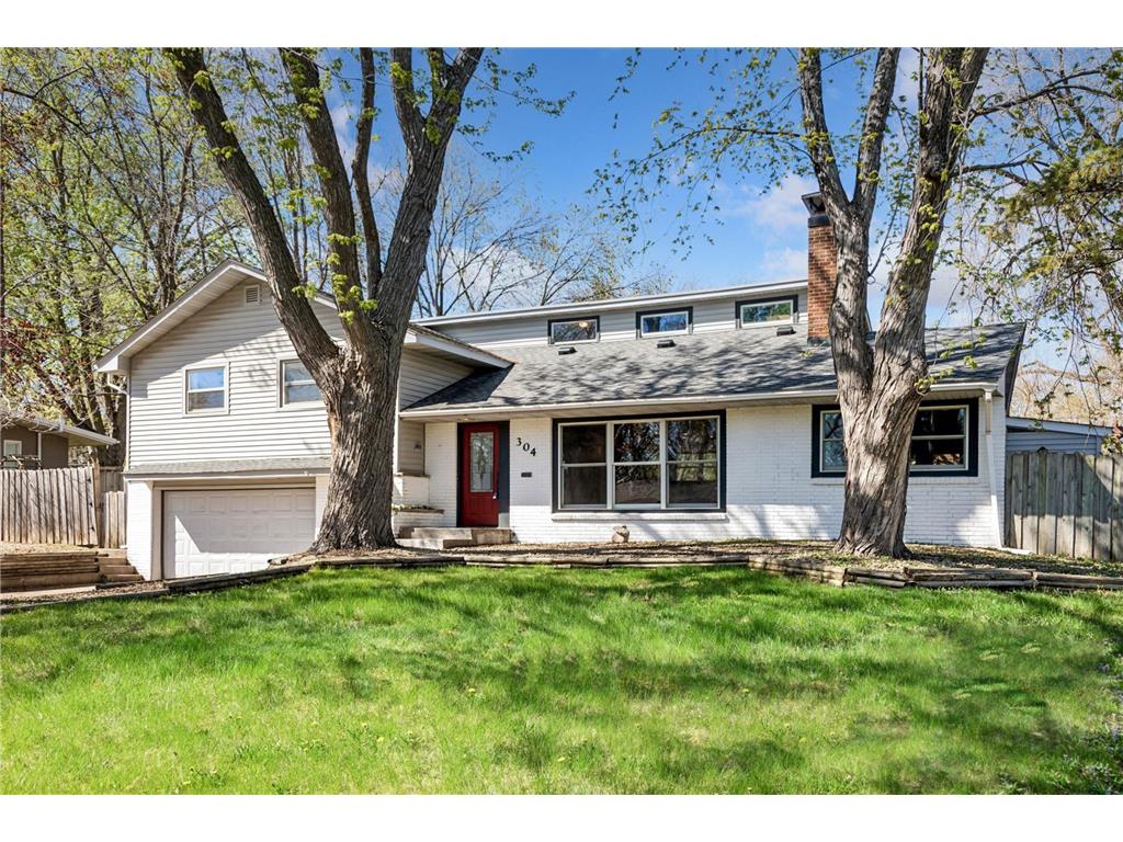 304 Valley High Road Burnsville MN 55337 7043768 image2